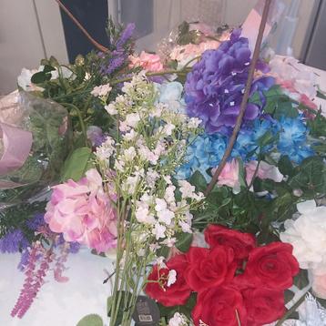 kunst bloemen beschikbaar voor biedingen