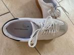 Tommy Hilfiger. Witte sneaker. Maat 38, Wit, Nieuw, Ophalen of Verzenden, Sneakers of Gympen