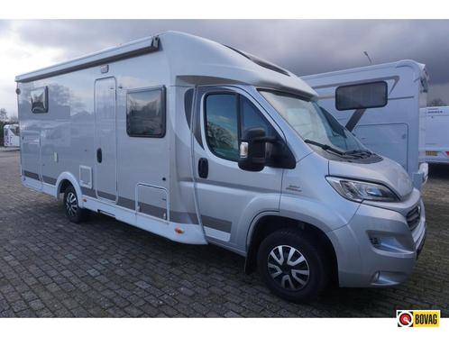 Carado T 67 DAKAIRCO/CAMERA/FIETSENDR, Caravans en Kamperen, Campers, Bedrijf, tot en met 5, Carado, Diesel, Handgeschakeld, L-zit