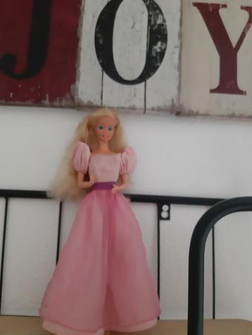 Barbie van Mattel in originele outfit '80 beschikbaar voor biedingen