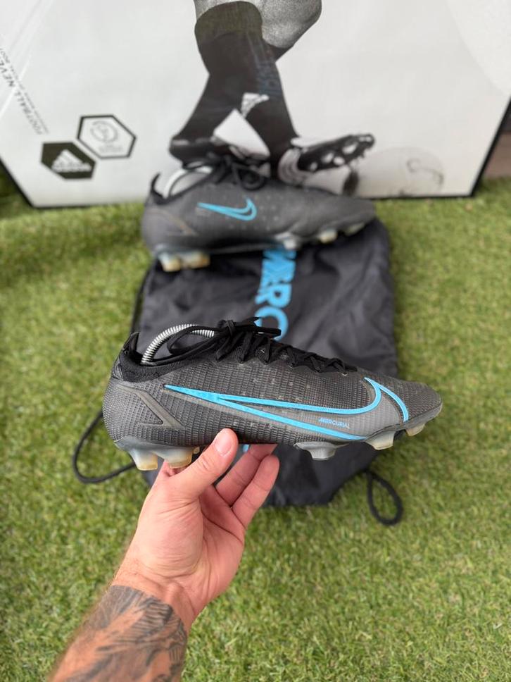 Nike Mercurial Vapor voetbalschoenen, Sport en Fitness, Voetbal, Zo goed als nieuw, Schoenen, Maat XS of kleiner, Ophalen of Verzenden