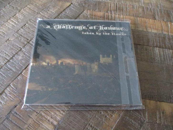 A Challenge Of Honour - Taken By The Flames, Cd's en Dvd's, Cd's | Overige Cd's, Zo goed als nieuw, Ophalen of Verzenden