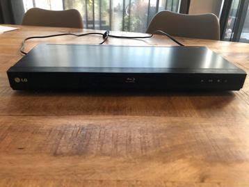 LG BD660 3D / 2D Blu-ray speler beschikbaar voor biedingen