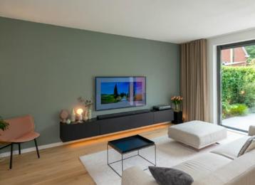 Zwart eiken hangend tv-meubel – handgemaakt beschikbaar voor biedingen