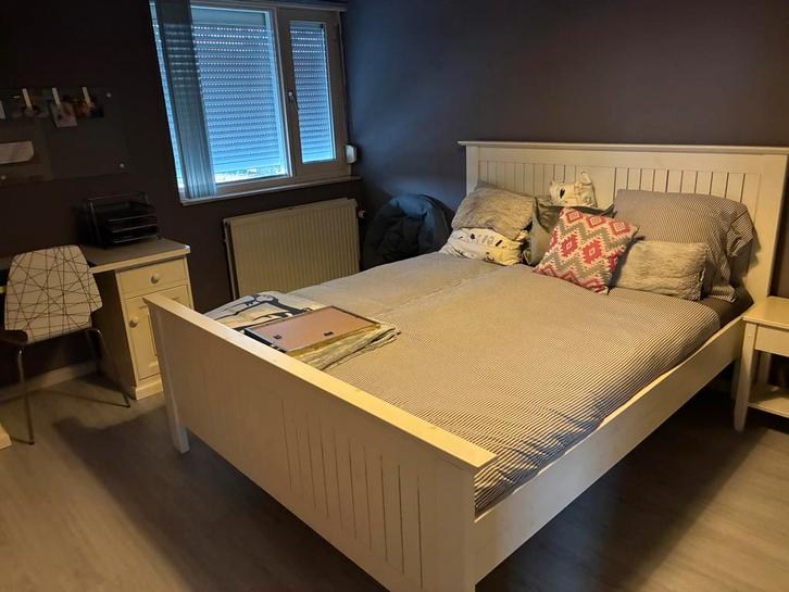 Complete slaapkamer (bed, nachtkastje, bureau en kast), Huis en Inrichting, Slaapkamer | Complete slaapkamers, Tweepersoons, Ophalen