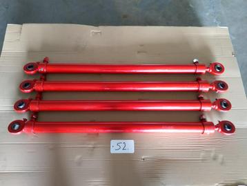 Hydraulische cilinders beschikbaar voor biedingen