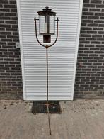 Brocante Ijzeren standaard met schommelwindlicht, Ophalen, Gebruikt, Staande lamp, 50 tot 250 watt