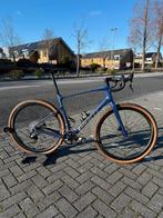 Giant Revolt Advanced Pro L, Ophalen, 28 inch, Carbon, 10 tot 15 versnellingen