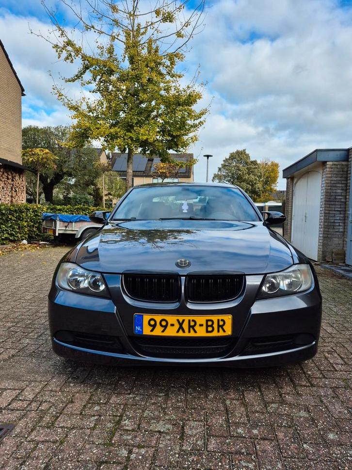 BMW 3-Serie 2.0 I 318 AUT 2007 Grijs, Auto's, BMW, Particulier, 3-Serie, Airbags, Airconditioning, Alarm, Centrale vergrendeling