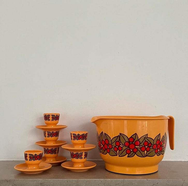 Eierdopjes beslagkom Emsa besjes geel kunststof vintage, Huis en Inrichting, Keuken | Servies, Gebruikt, Overige typen, Overige stijlen