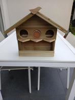 Mooie voeder huisjes, Dieren en Toebehoren, Vogels | Hokken en Kooien, Ophalen, Zo goed als nieuw, Hout, Vogelkooi