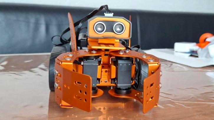 Twee Qdee hiwonder zelfbouw robots te koop, Kinderen en Baby's, Speelgoed | Bouwstenen, Ophalen of Verzenden