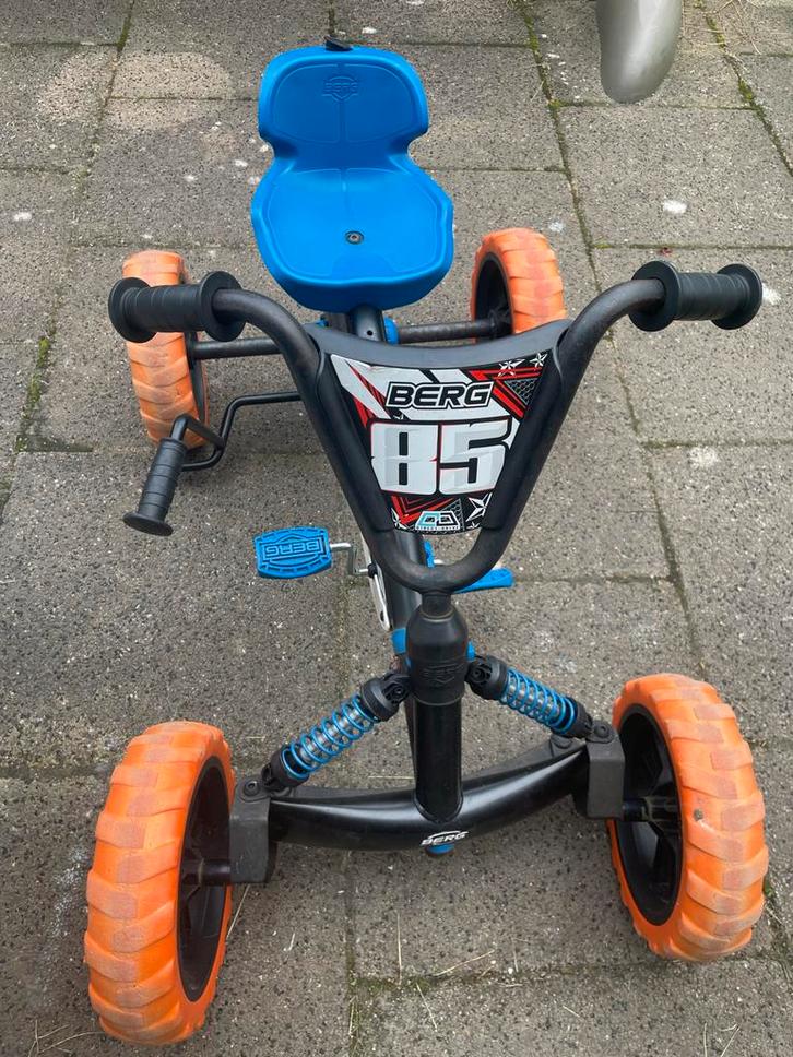 BERG Buzzy 2-in-1 Nitro Skelter (2-4 jaar), Kinderen en Baby's, Speelgoed | Buiten | Voertuigen en Loopfietsen, Gebruikt, Trapvoertuig