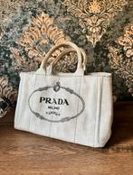 Prada canapa tas., Sieraden, Tassen en Uiterlijk, Ophalen of Verzenden, Gebruikt, Grijs, Handtas