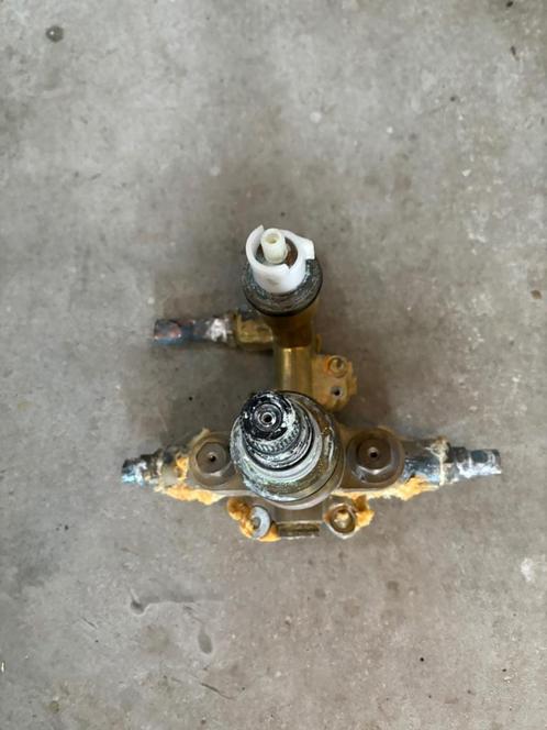 Grohe Therm 3000 Dousche binnenwerk in orde en wastafelkrane, Doe-het-zelf en Verbouw, Sanitair, Gebruikt, Douche, Ophalen