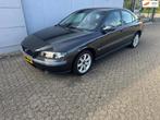 Volvo S60 2.4, Auto's, Volvo, Voorwielaandrijving, Stof, Zwart, S60
