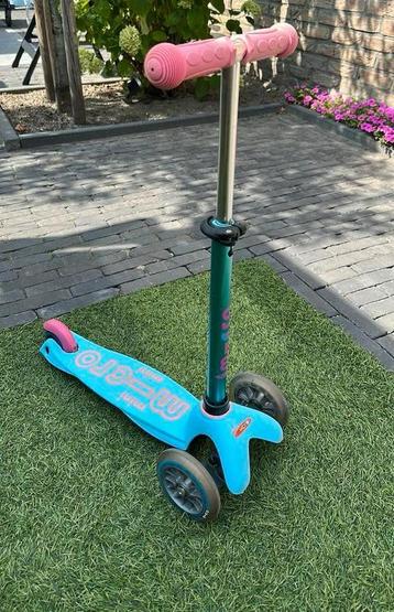 Micro Mini step (2x) blauw en/of roze beschikbaar voor biedingen