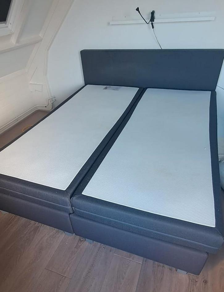Eastborn Boxspring 180x210 - Doe een bod!, Huis en Inrichting, Slaapkamer | Bedden, Ophalen