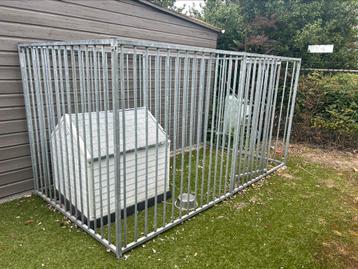Ijzeren grote hondenkennel / hondenren beschikbaar voor biedingen