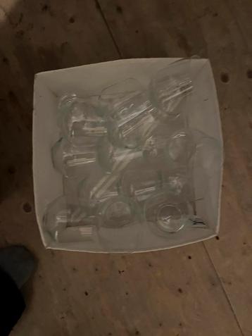 Kristallen waterglazen, vivo beschikbaar voor biedingen