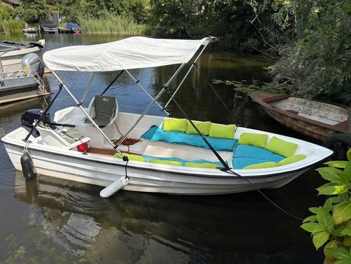 Compete concoleboot, Watersport en Boten, Vis- en Consoleboten, Zo goed als nieuw, Tot 10 pk, 3 tot 6 meter, Benzine, Buitenboordmotor