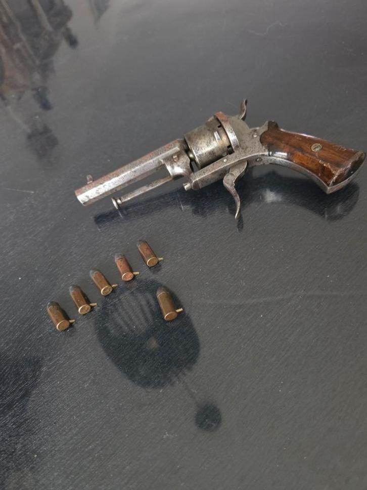 antieke revolver voor 1870 vrijgesteld, Antiek en Kunst, Antiek | Overige Antiek, Ophalen of Verzenden