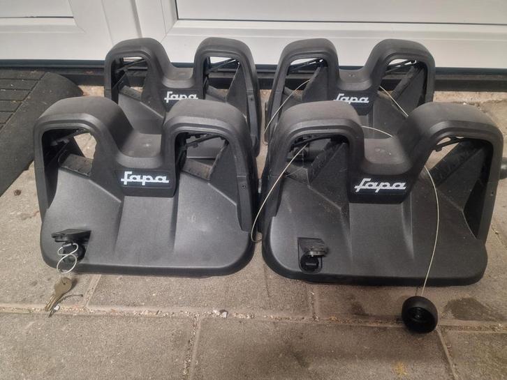 Dakdragers (magnetisch) voor 4 paar ski's, Sport en Fitness, Skiën en Langlaufen, Zo goed als nieuw, Overige typen, Skiën, Overige merken