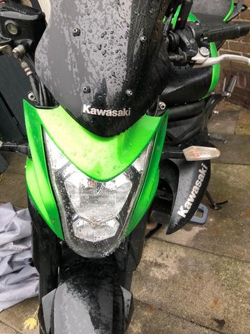 Te koop groen zwarte orginele kawasaki ER6N beschikbaar voor biedingen