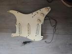 Squier standard series stratocaster loaded pickguard, Muziek en Instrumenten, Ophalen of Verzenden, Zo goed als nieuw, Elektrische gitaar