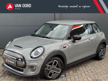 Mini Cooper S Clima / Comfort Seats / NAV / Carplay beschikbaar voor biedingen
