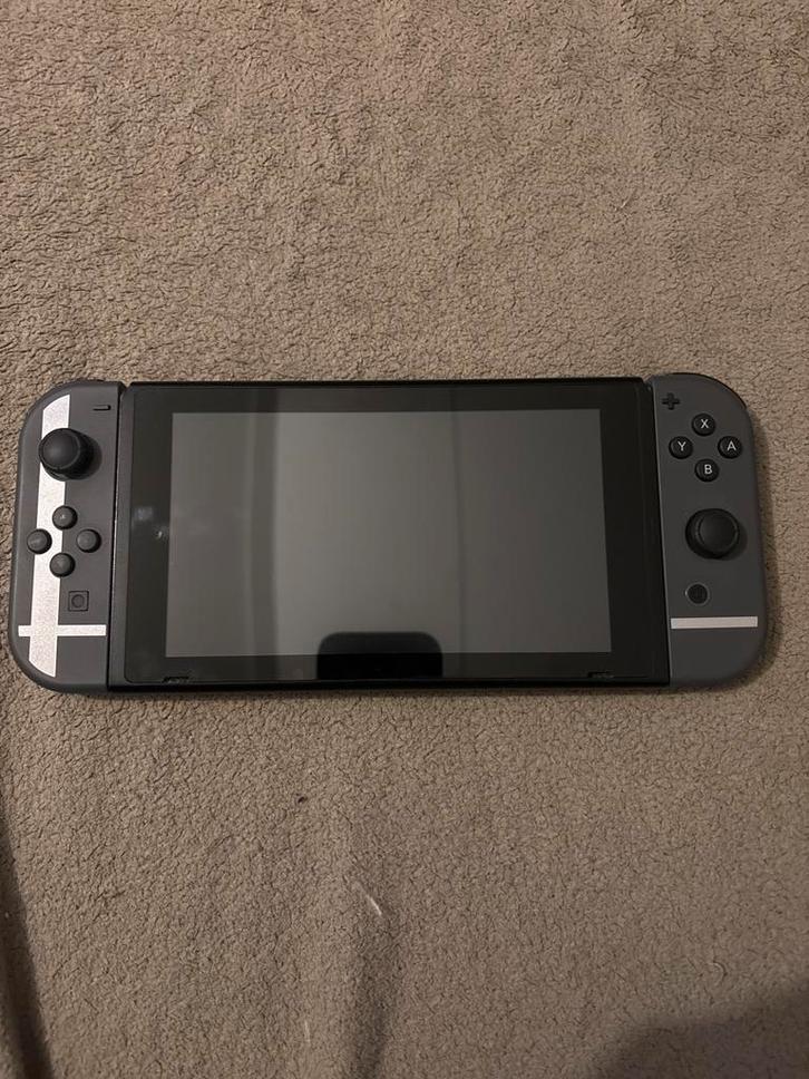 Custom Nintendo switch, Spelcomputers en Games, Spelcomputers | Nintendo Switch, Gebruikt, Switch Original, Met 1 controller, Met games