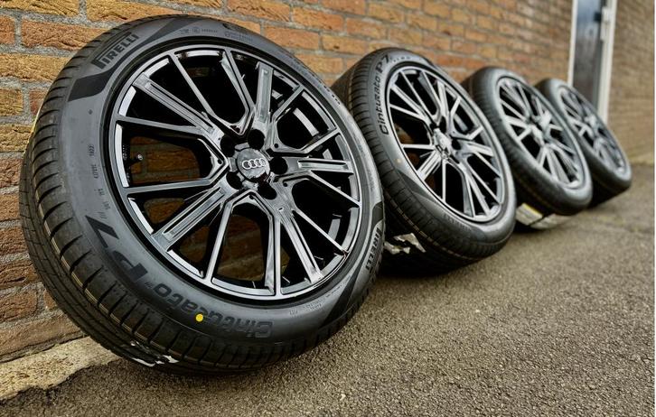 AUDI A6 COMPETITION STYLE VELGEN 18 INCH MET BANDEN, Auto-onderdelen, Banden en Velgen, Banden en Velgen, Zomerbanden, 18 inch