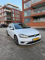 Volkswagen Golf 1.5 TSI 150pk 7-DSG 2018 Wit, Euro 5, Stof, 1498 cc, 4 cilinders