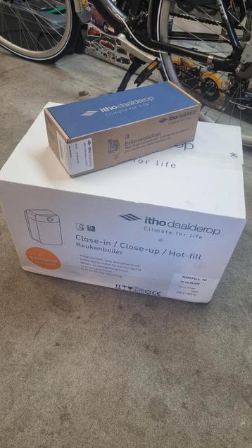 Itho Daalderop Close-in Boiler 10L Nieuw in Doos beschikbaar voor biedingen