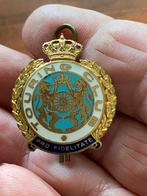 Touring Club België. Knoopsgat pin / speld. Voor loyaliteit., Ophalen of Verzenden, Zo goed als nieuw, Speldje of Pin