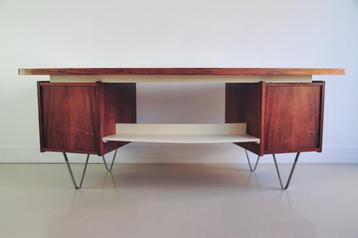 vintage boomerang bureau beschikbaar voor biedingen