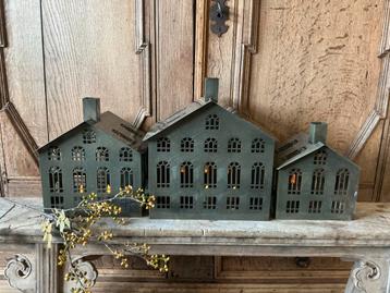 NIEUW set super grote metalen windlicht huizen Olive beschikbaar voor biedingen