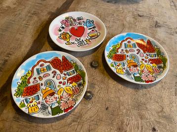 Blond Amsterdam, petit fourtjes Efteling & ‘Mom’  beschikbaar voor biedingen