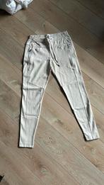 Broek van Summum maat 38. Roomwit, Maat 38/40 (M), Wit, Ophalen of Verzenden, Zo goed als nieuw