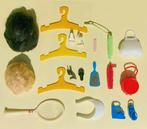 16 vintage Barbie spulletjes Hong Kong 60s poppen ook los!, Ophalen of Verzenden, Zo goed als nieuw, Accessoires