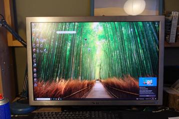 Dell Ultrasharp 3008WFP 2560x1600 beschikbaar voor biedingen