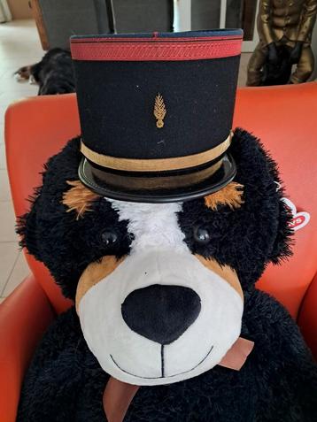 Oude Franse Gendarmerie Pompiers Kepie in nette staat goud beschikbaar voor biedingen