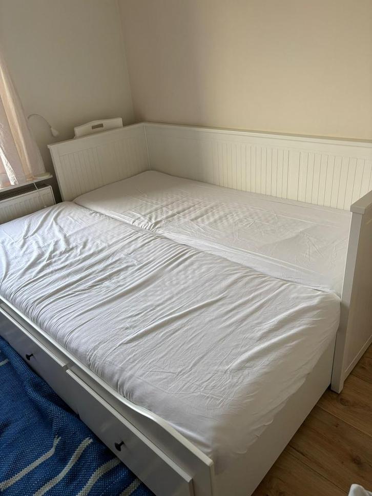 IKEA HEMNES Bedbank, Huis en Inrichting, Slaapkamer | Bedden, Zo goed als nieuw, Tweepersoons, 80 cm, Hout, Wit, Ophalen