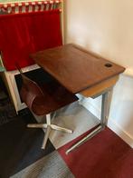 Vitage kinder bureau met stoel, Kinderen en Baby's, Kinderkamer | Tafels en Stoelen, Ophalen, Gebruikt, Tafel(s) en Stoel(en)