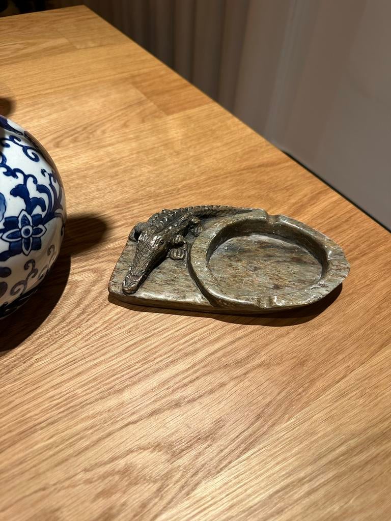 Vintage krokodil asbak van natuursteen - handgemaakt, Ophalen of Verzenden, Zo goed als nieuw