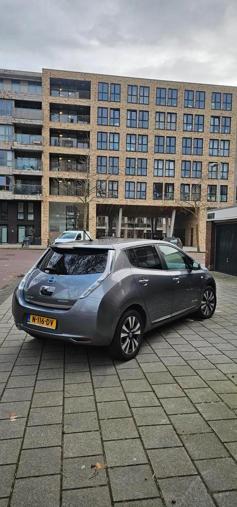 Nissan Leaf 2013 Grijs Tekna Elektrisch, Auto's, Nissan, Particulier, Leaf, 360° camera, ABS, Achteruitrijcamera, Adaptieve lichten