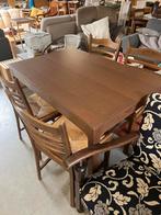 4 eiken stoelen met rieten zitting, evt met tafel, Ophalen, Gebruikt, Bruin