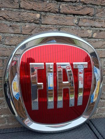 Officieel reclamebord / dealersbord Fiat beschikbaar voor biedingen