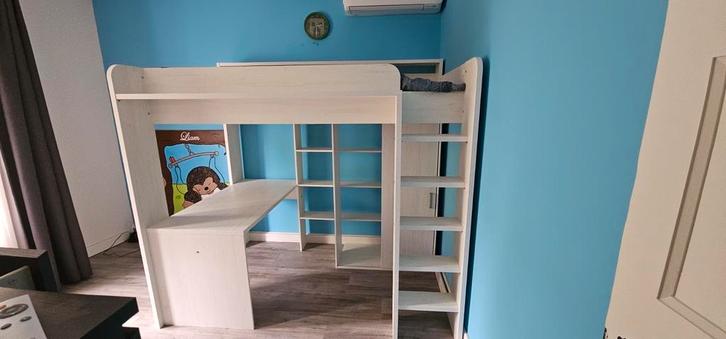 Hoogslaper met bureau en kast- Goeie staat!, Kinderen en Baby's, Kinderkamer | Stapelbedden en Hoogslapers, Gebruikt, Hoogslaper