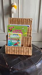 Stevig tijdschriftenrek boekenrek, Huis en Inrichting, Woonaccessoires | Krantenbakken en Lectuurbakken, Ophalen of Verzenden